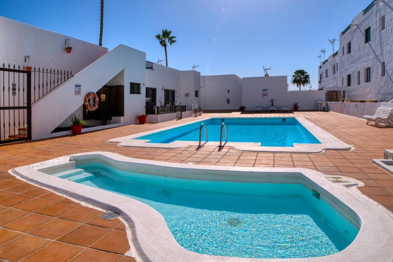 Sea Waves Lanzarote 500M From Playa Grande Big Terrace And Pool Villa ปูแอร์โตเดลคาร์เมน ภายนอก รูปภาพ